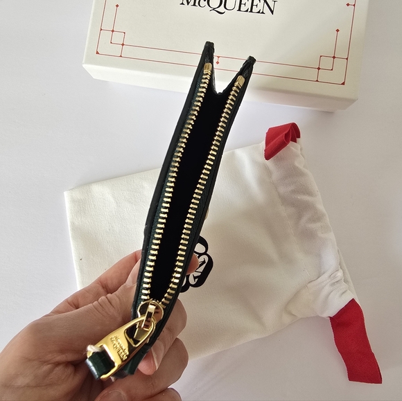 Alexander McQueen Croc-Embossed Leather Skull Card Holder Green Gold - Picture 5 of 7